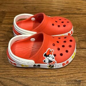 CROCS- Minnie Mouse